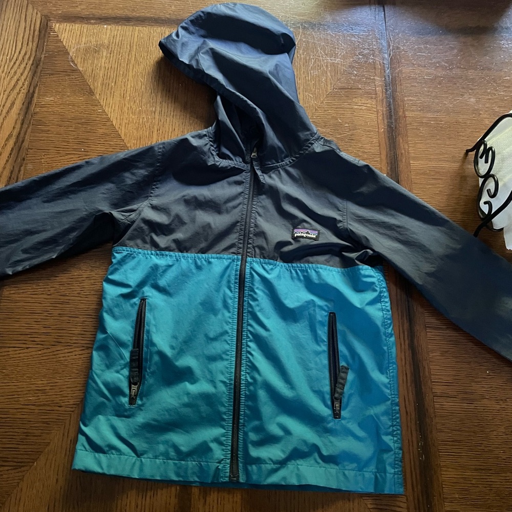 Patagonia Dark Gray and Teal Hooded Jacket